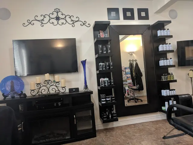 Hair by Victoria — photo from the business 12