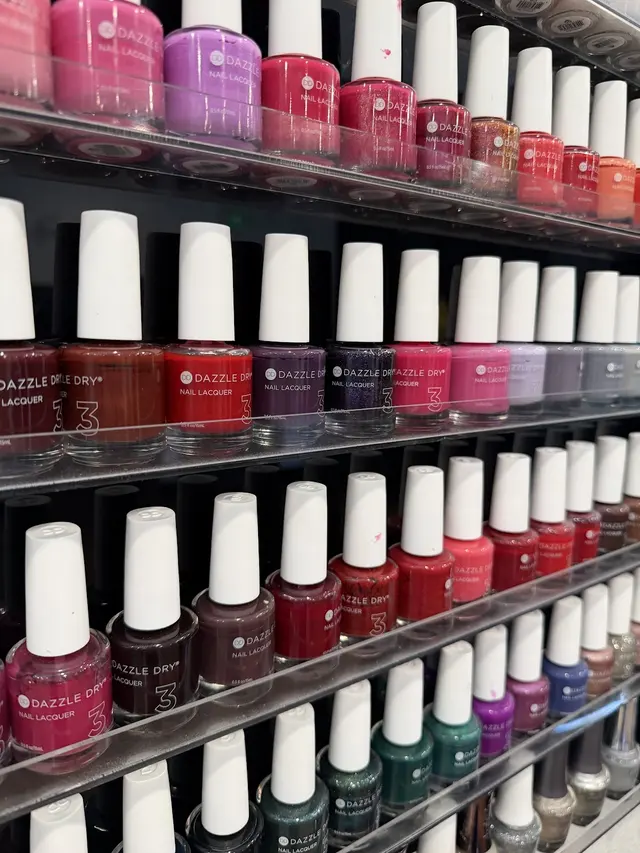 Copperfalls Aveda Spa and Salon — photo from the business 7