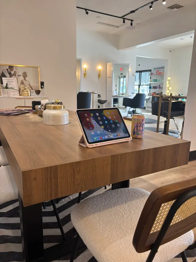 Bella Vista Salon — photo from the business 9