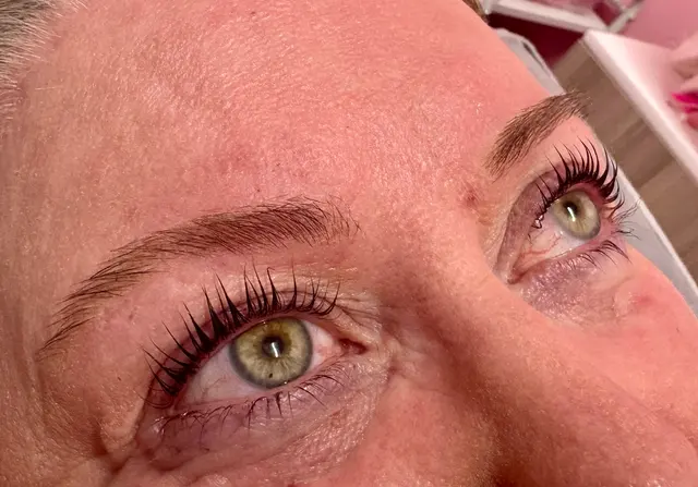 Saru Eyebrow Threading Beauty Salon — customer photo 11