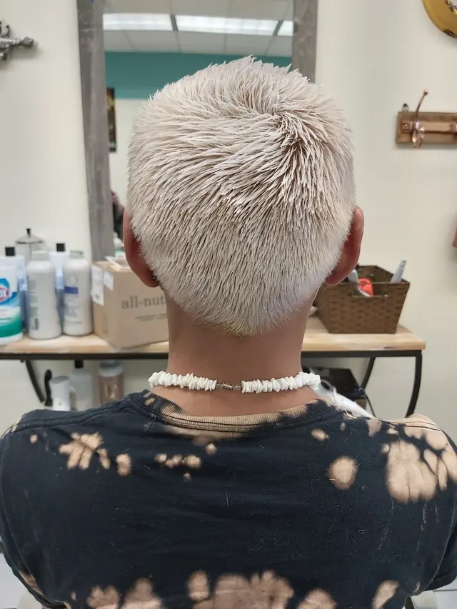 Curl Up N Dye — customer photo 12