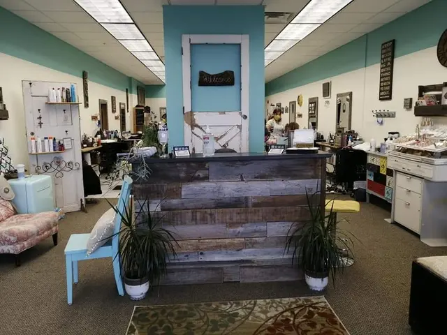 Curl Up N Dye — customer photo 2