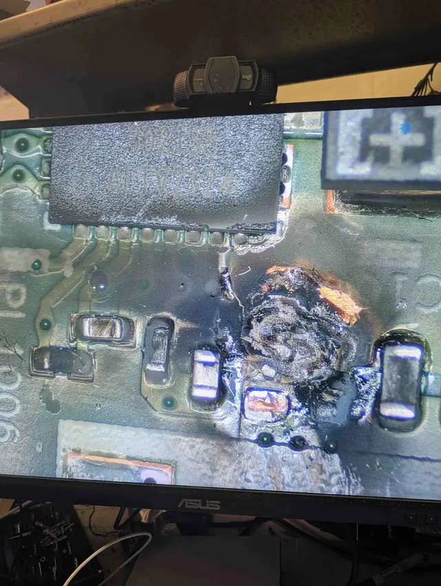 Bizarre Electronics Repair 📱🔧 — customer photo 6