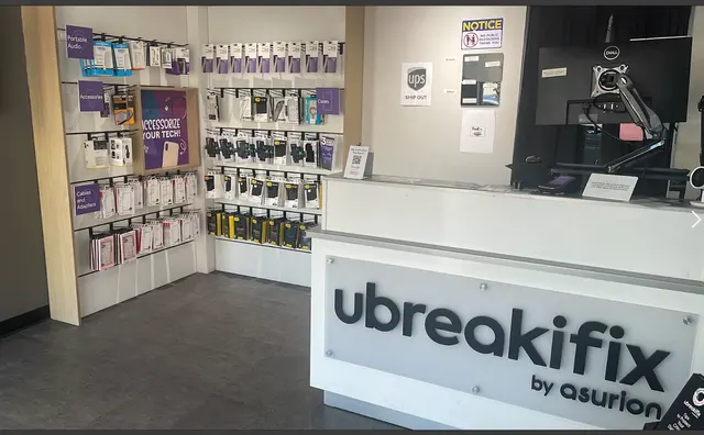 uBreakiFix - Phone and Computer Repair — photo from the business 12