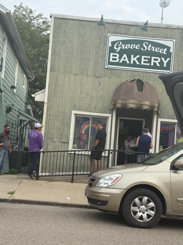 Lizzie's Grove Street Bakery — customer photo 4