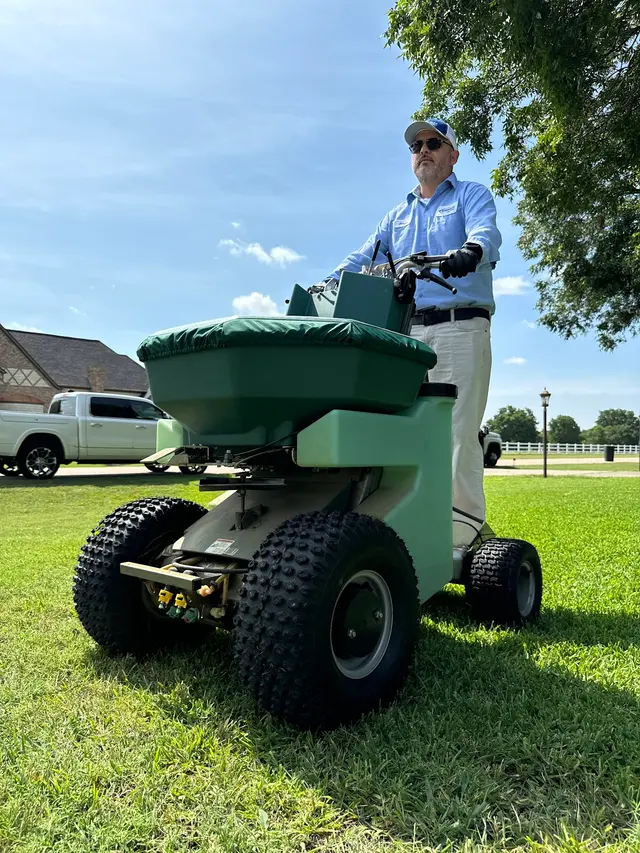 Sureguard Lawn & Pest — photo from the business 3