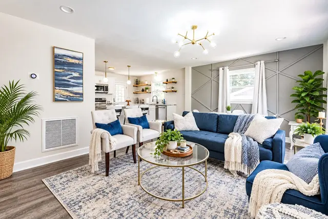 Sun West Furniture — photo from the business 8