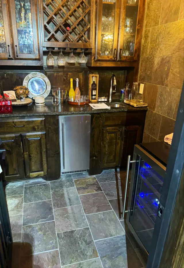 Action Appliance — photo from the business 8