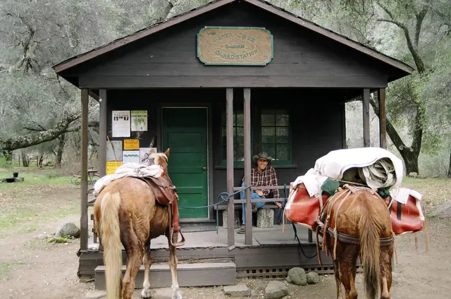 Los Padres Outfitters — photo from the business 3