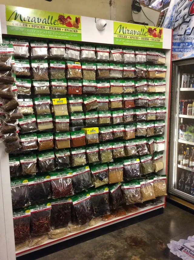 Jr's Neighborhood Market — photo from the business 8