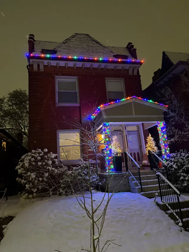 Santa's Elves Holiday Lighting & Decor, LLC — customer photo 11