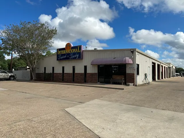 International Paint & Body — photo from the business 2