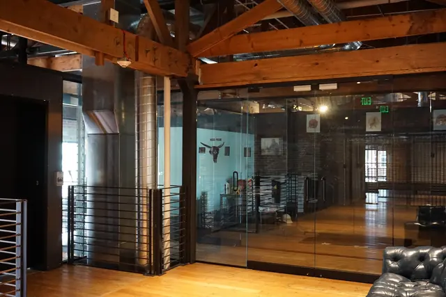 Modern Glass Company — photo from the business 1