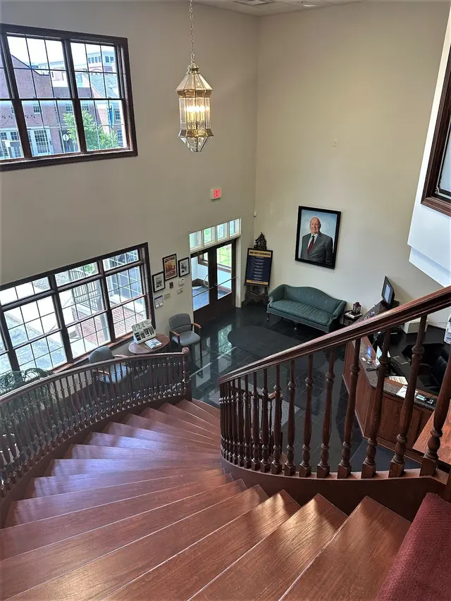 Stewart & Stewart Attorneys — photo from the business 8