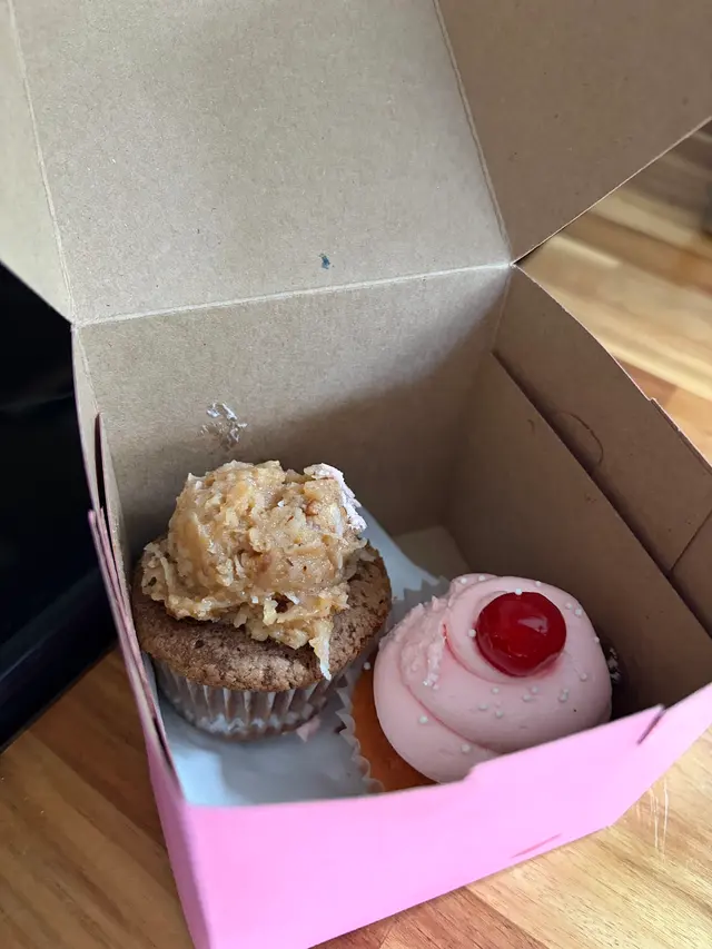 C.Cups Cupcakery — customer photo 4