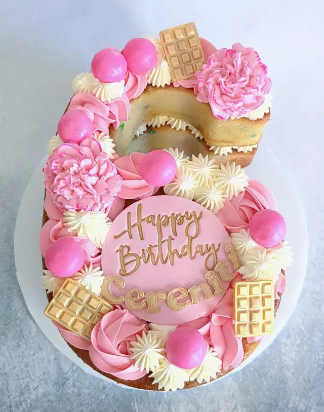 Little Miss Cakes — photo from the business 8