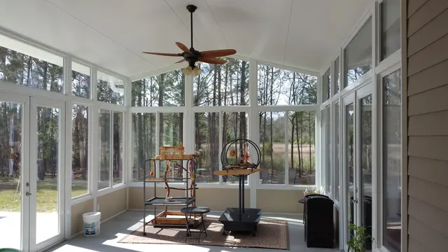 Screen Enclosures by Colonial Construction — photo from the business 3