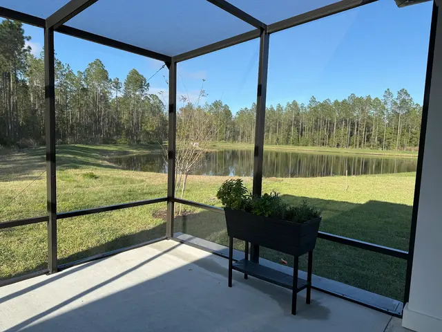 Screen Enclosures by Colonial Construction — customer photo 7