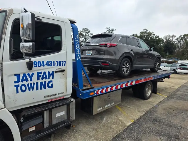 Jay Fam Towing — photo from the business 2