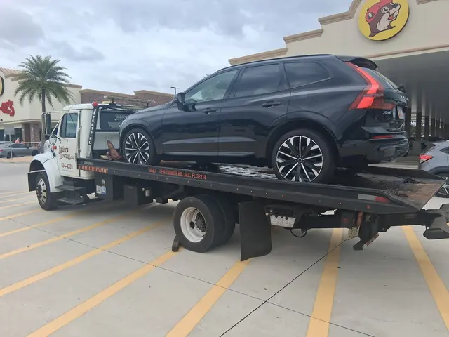 Junior's Towing LLC — customer photo 5