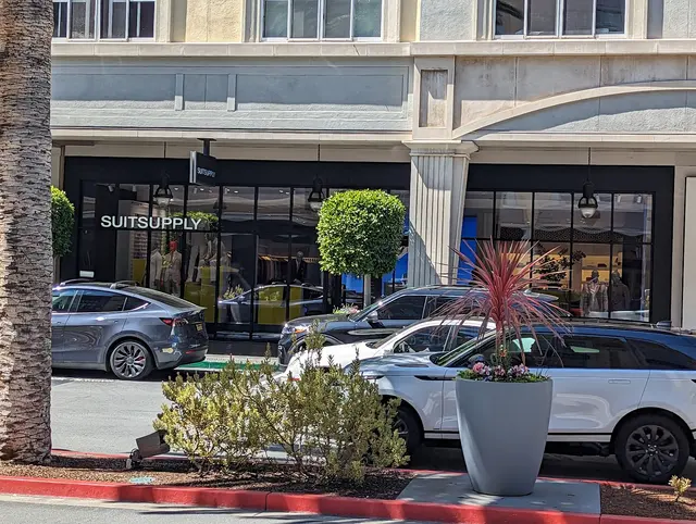 Suitsupply San Jose — customer photo 9