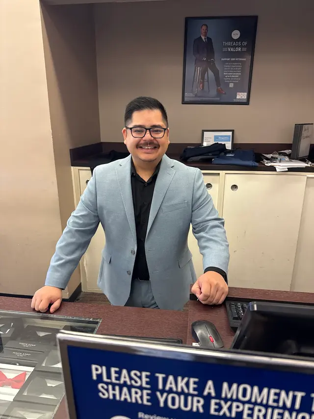 Men's Wearhouse — customer photo 12