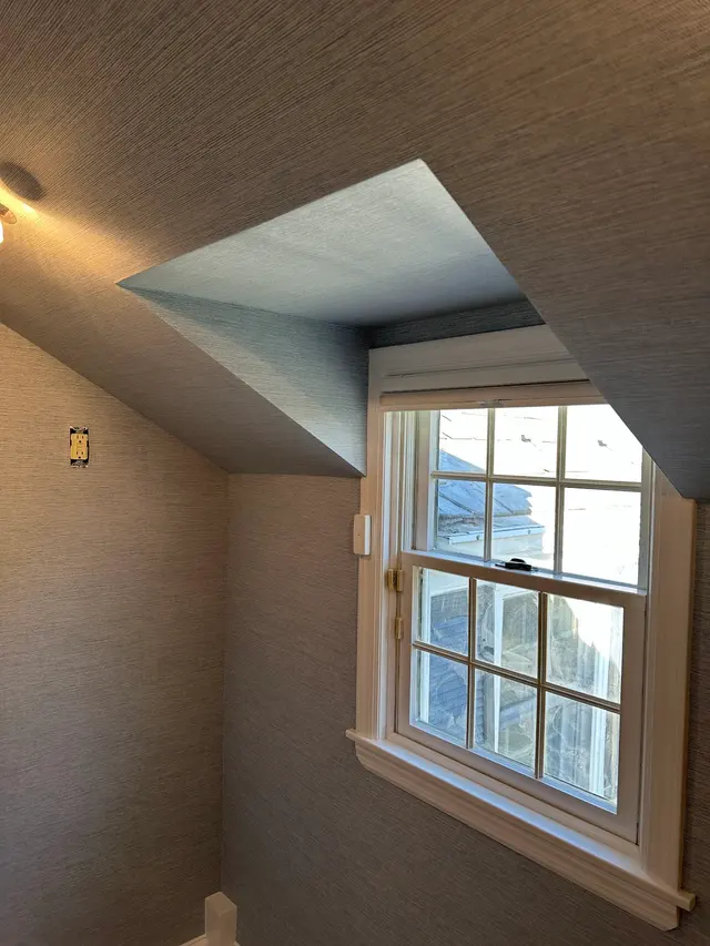 Wallpaper installation New York — photo from the business 6