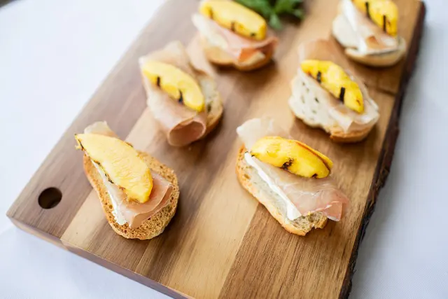 Relish Distinctive Catering — photo from the business 8
