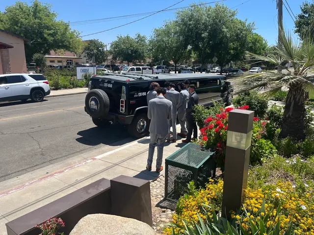 Magic World Limousine - Limousine & Party Bus — customer photo 8