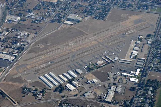 Fresno Chandler Executive Airport — customer photo 5