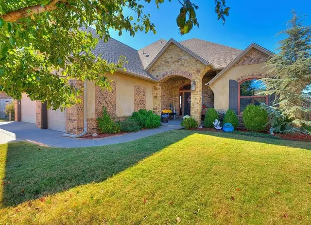 Ellum Realty Firm, Norman — photo from the business 7
