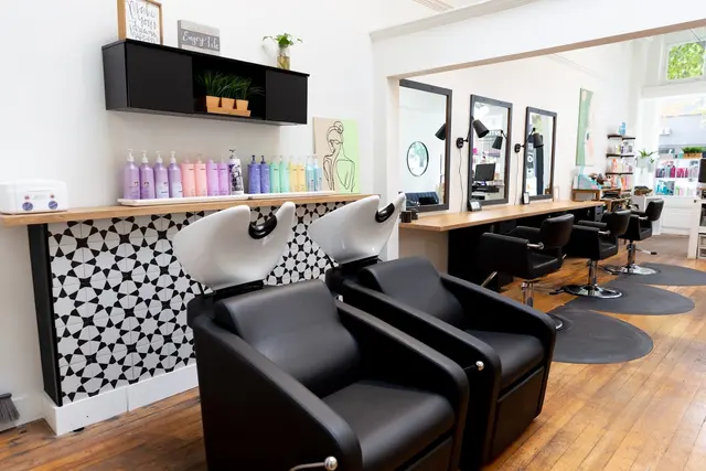 Allure Salon — photo from the business 10