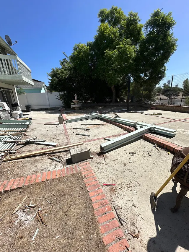 Roa Solution Junk Removal — photo from the business 3