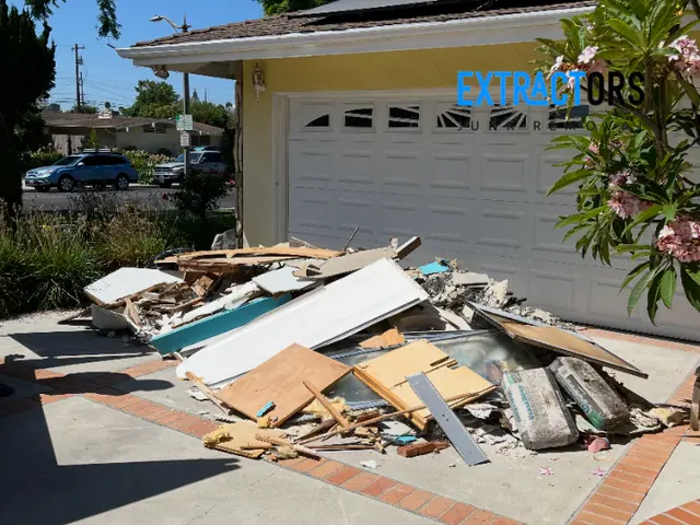 Extractors Junk Removal — photo from the business 6