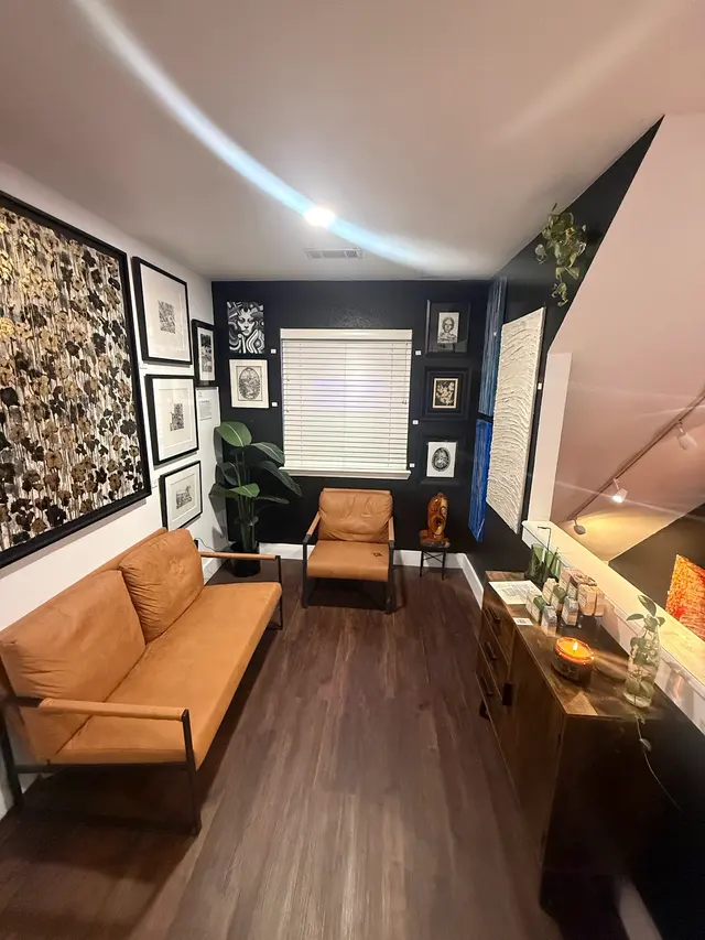 Clark's Barber + Beauty Lago Vista — photo from the business 7