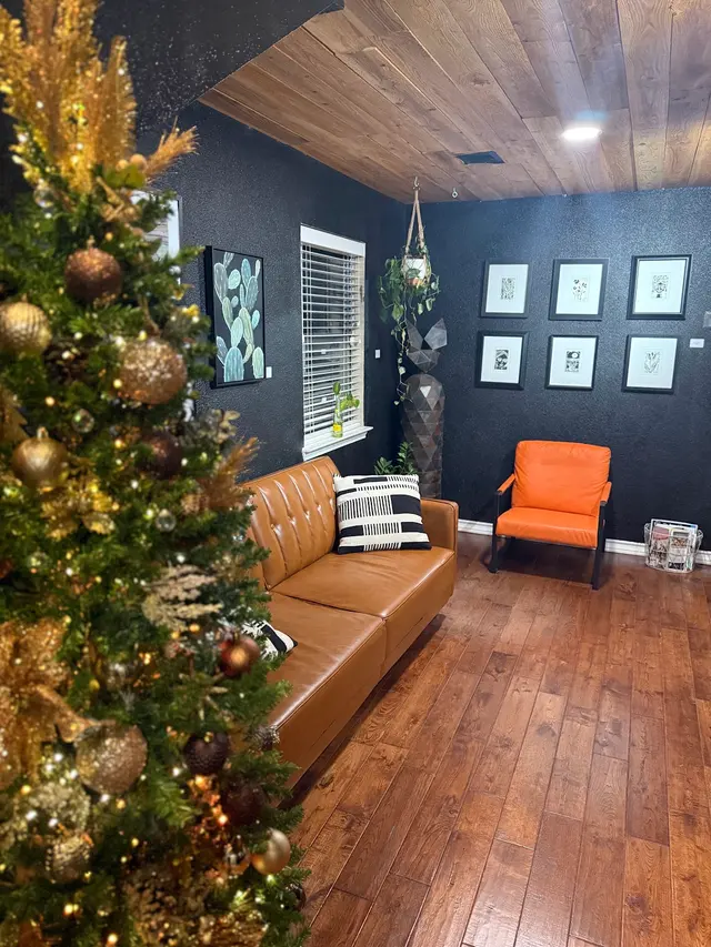 Clark's Barber + Beauty Lago Vista — photo from the business 10