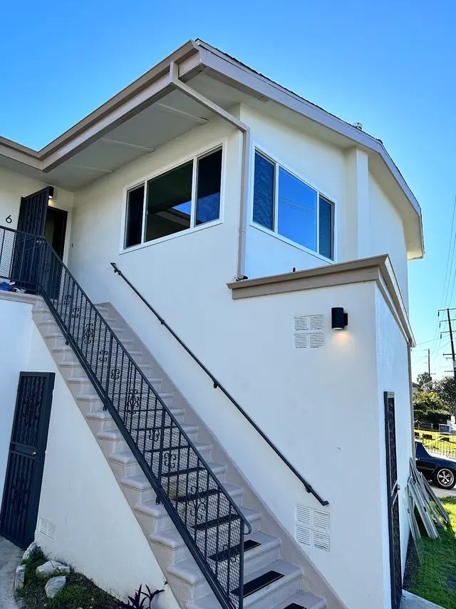 Flores Windows — photo from the business 6