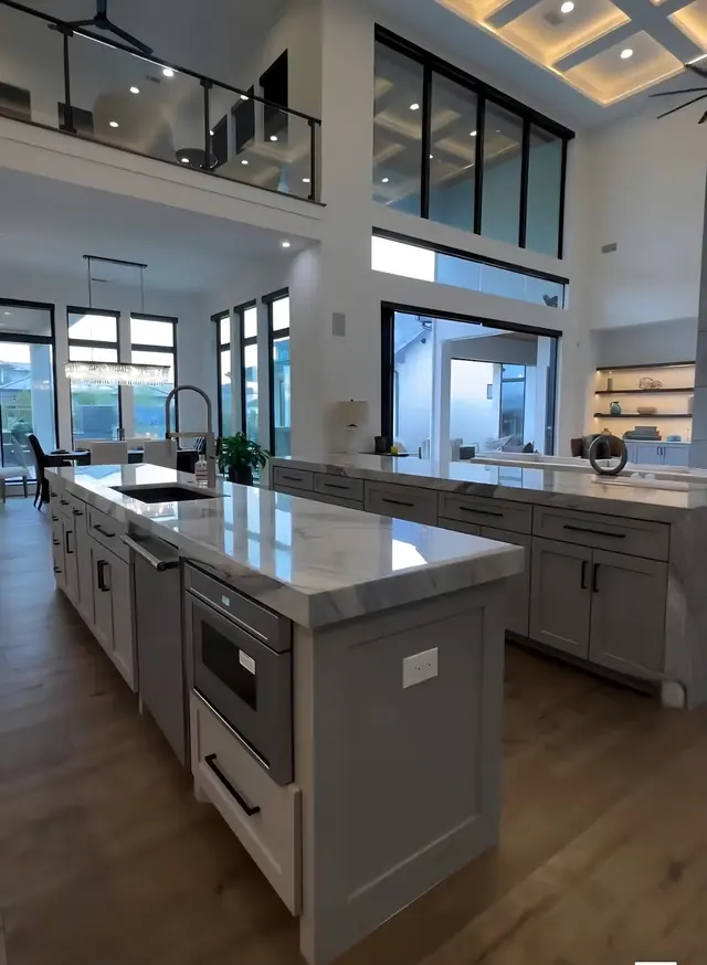 Emiliano House cleaning — photo from the business 7