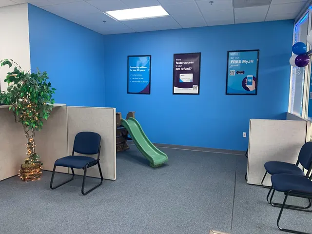 Jackson Hewitt Tax Service — photo from the business 5