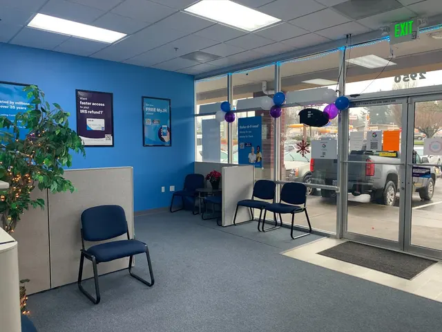 Jackson Hewitt Tax Service — photo from the business 1