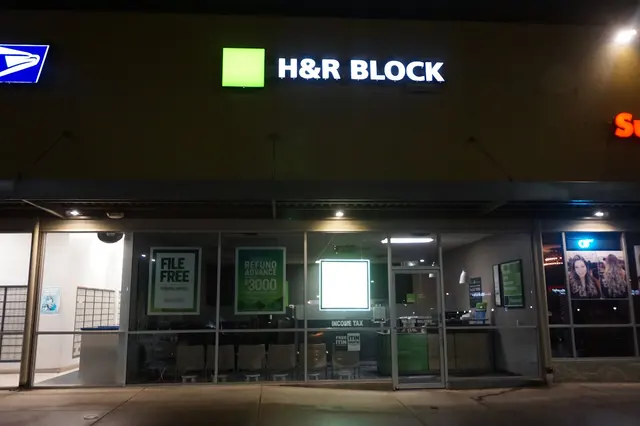 H&R Block — customer photo 3