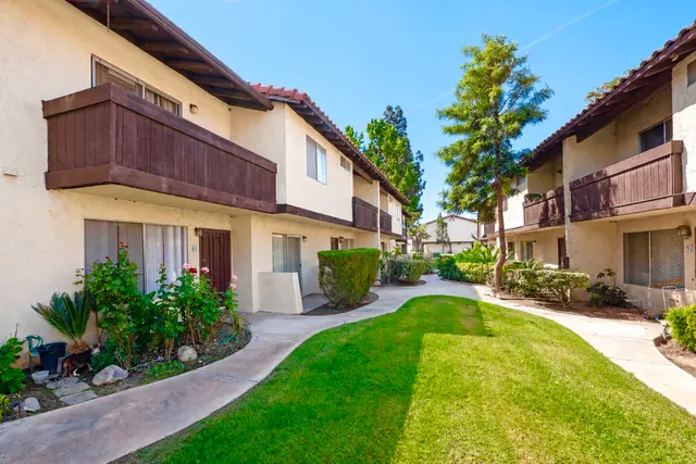 Angela Sosa | Vista Sotheby’s International Realty — photo from the business 12