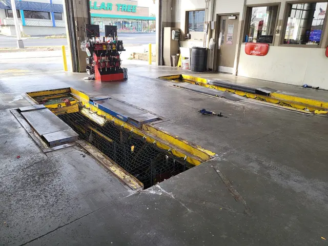Automotive Lift Services — photo from the business 8