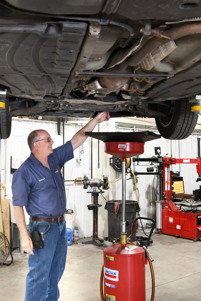 Ron's Auto Repair Center — photo from the business 6