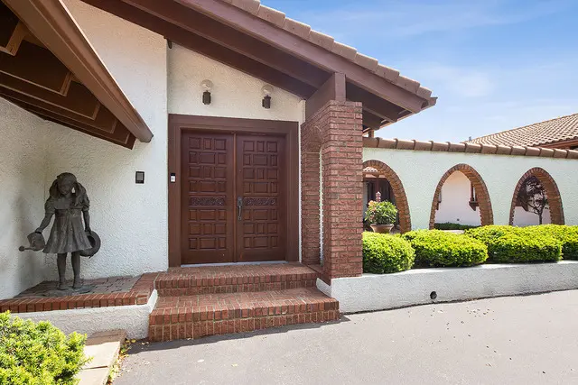 1 Percent Lists Real Estate Solutions — photo from the business 8