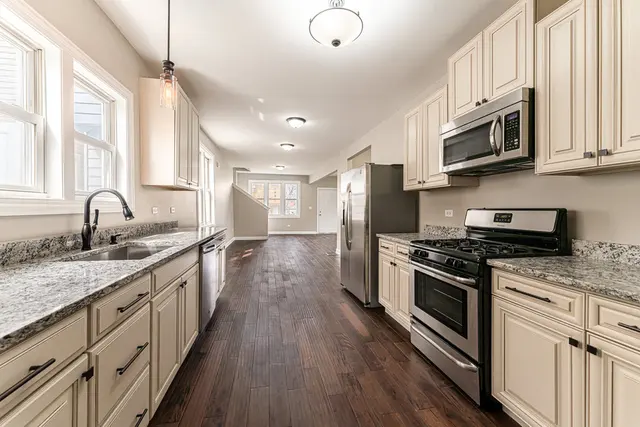 Robert Medinger, Keller Williams Preferred — photo from the business 3
