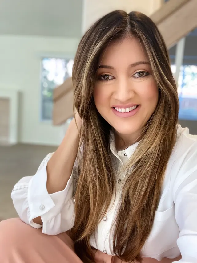 Krissia Pena, First Choice Investments — photo from the business 1