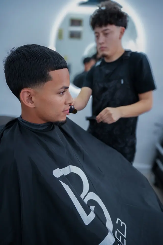 Astros Barbershop — photo from the business 10