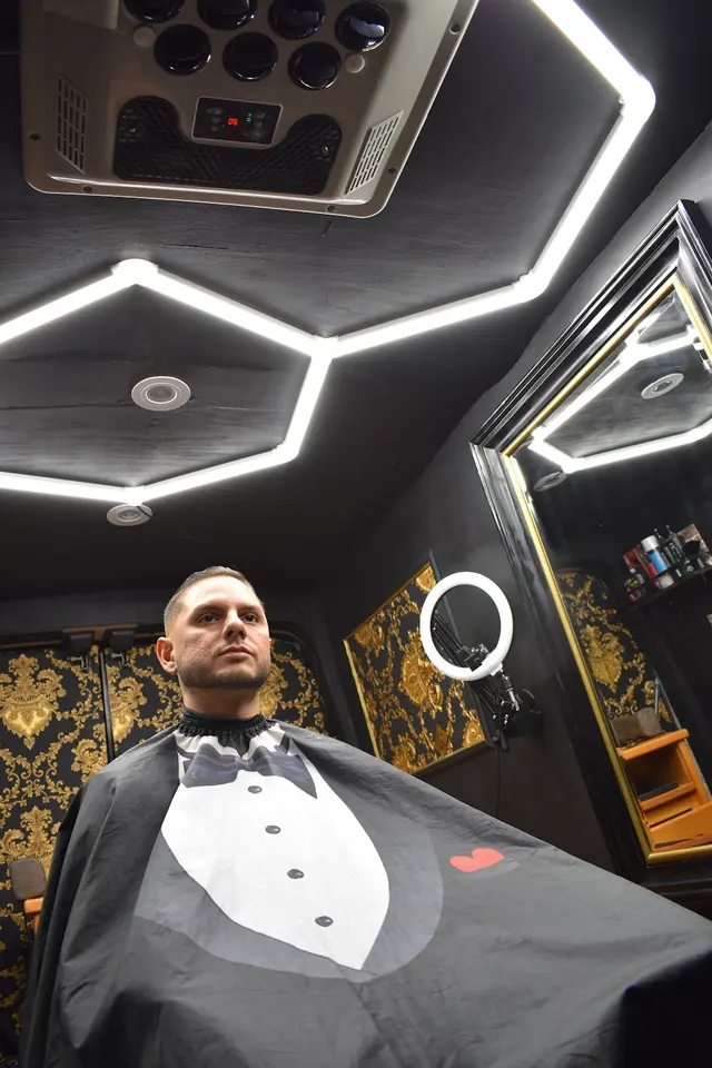 Gentlemens Mobile Barbershop — photo from the business 2