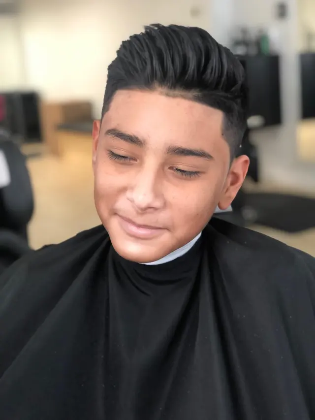 Distrikt Barbershop — photo from the business 7